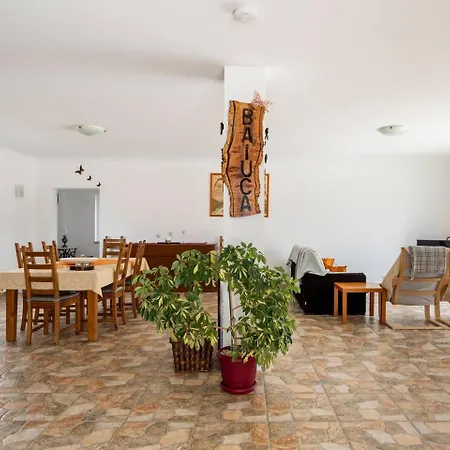 Baiuca Holiday home *