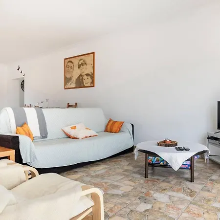 Baiuca Holiday home Mestras